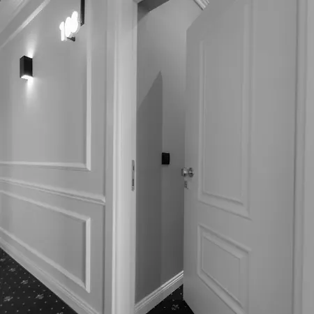 2h Horizon Hotel